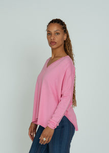 Allude Raspberry Relaxed V-Neck Sweater