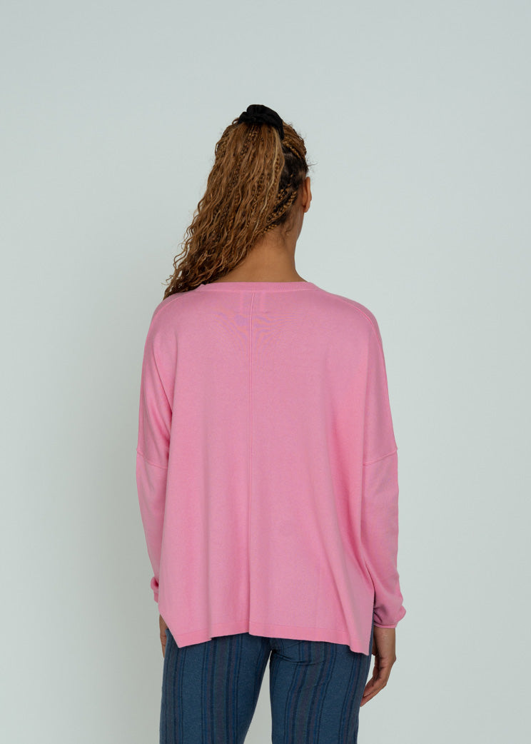 Allude Raspberry Relaxed V-Neck Sweater