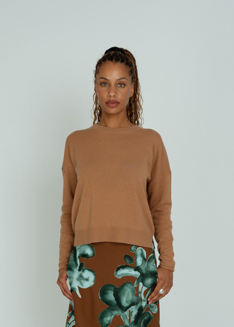 Allude Caramel Cashmere Crew Sweater