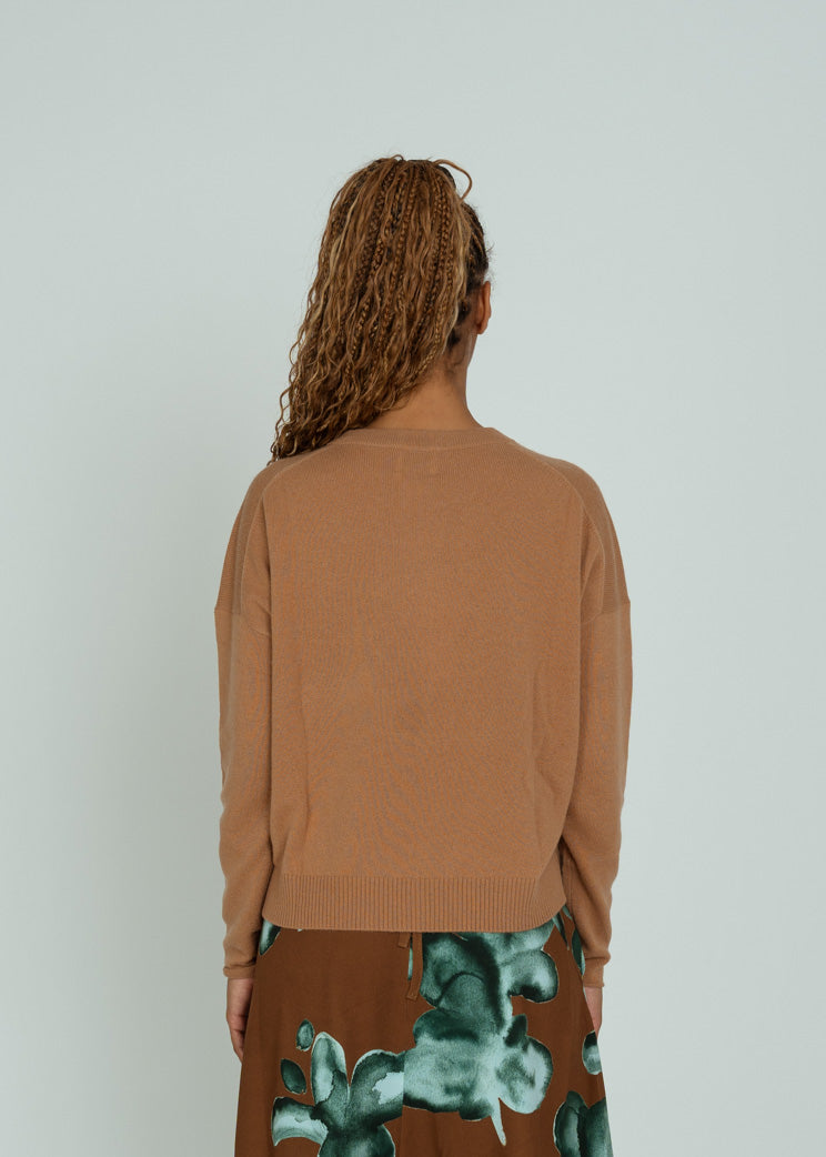 Allude Caramel Cashmere Crew Sweater