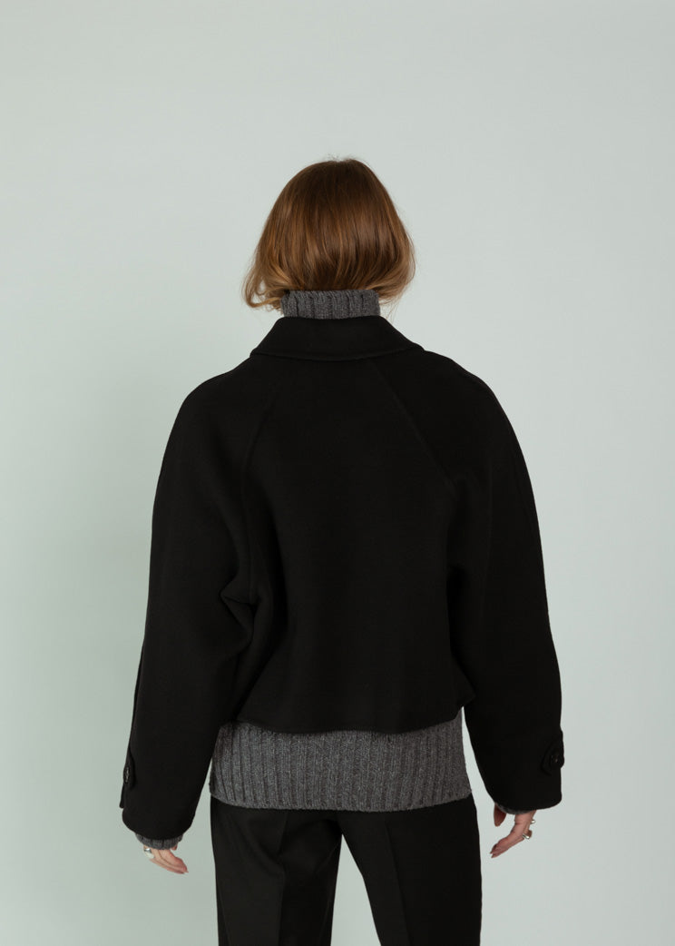 Closed Cosmic Black Cropped Trench