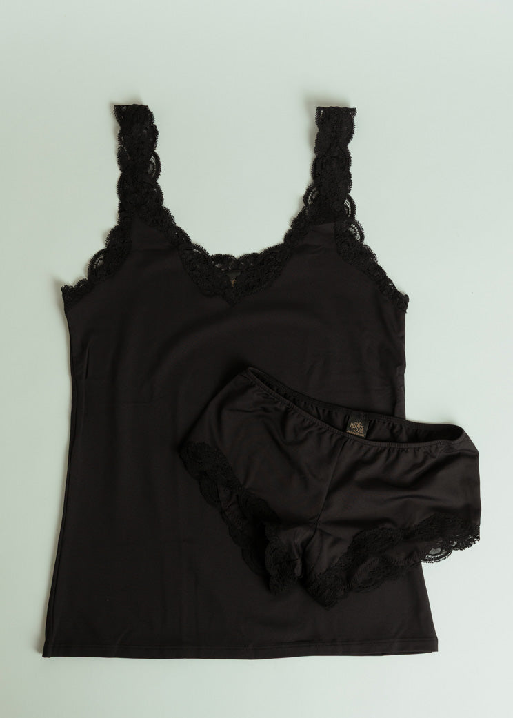 Only Hearts Black Delicious With Lace Hipster